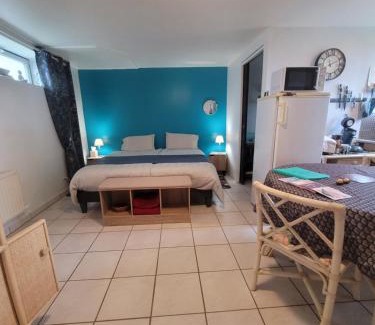 Yevres Casa | À la campagne, studio pour 1 ou 2 personnes, calme, wifi, jardin, parking