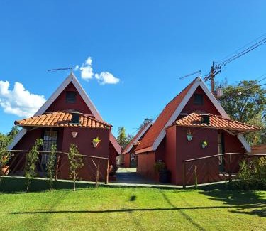Sao Pedro Chalet De Esquí | Águas Chalés Temporada - Chalés e Lofts Confortáveis - Piscina - Próximo ao Thermas