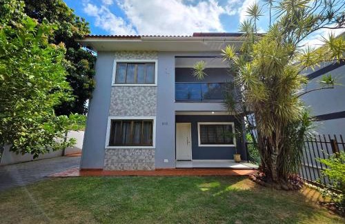 Vila Yolanda Casa | Área de Lazer TOP 4 quartos 2 min Centro 15 Cataratas