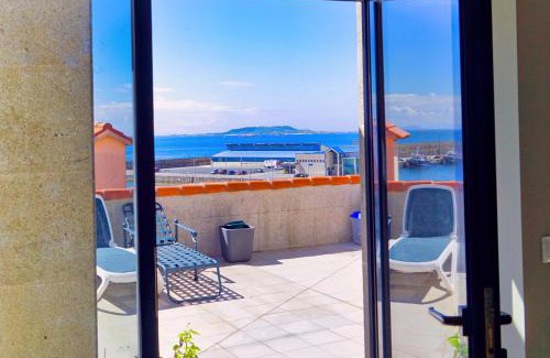 Aguino Apartamento | Ático con la mejor terraza de Aguiño y vistas