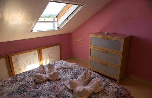 Las Ventas de Santa Lucia Apartamento | Ático con terraza en Graus-Pirineo de Huesca