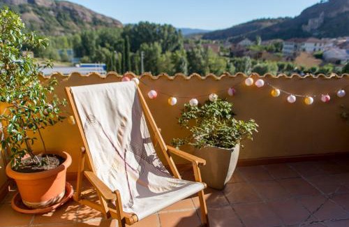 Las Ventas de Santa Lucia Apartamento | Ático con terraza en Graus-Pirineo de Huesca