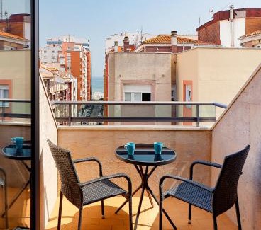 Gijon City Centre Apartamento | Ático con terraza, vistas al mar y parking en playa de S Lorenzo
