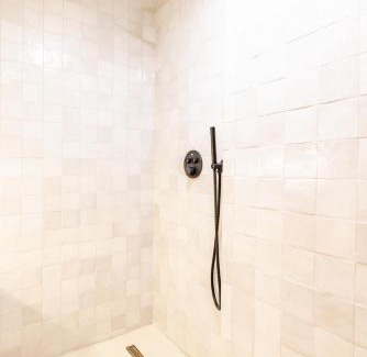 Upper Town Apartamento | élégance du Quartier Européen