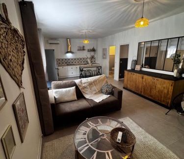 Miramas Apartamento | Élégant T2 proche gare et centre