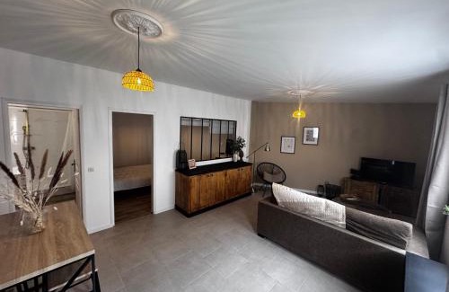 Miramas Apartamento | Élégant T2 proche gare et centre