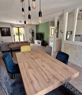 Ambillou Casa | Évasion