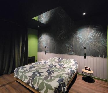 Montelimar Hotel | Évasion Sauvage Love Room
