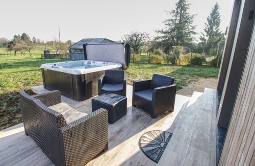 Lucay-le-Male Chalet De Esquí | Îlot COSY-SPA/CLIMATISÉ/PROCHE ZOO DE BEAUVAL/ROUTE DES CHÂTEAUX DE LA LOIRE
