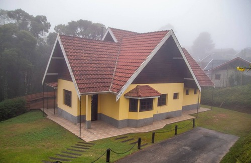Parque Ferradura Casa | Ótima casa com lareira e WiFi-Campos do Jordão/SP
