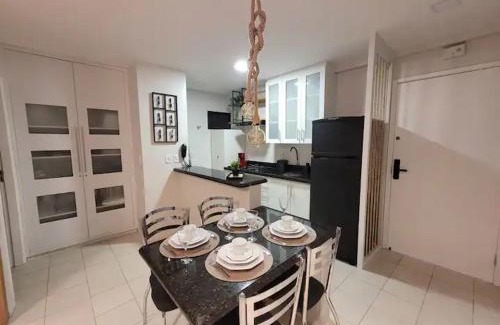 Pajucara Apartamento | Ótimo apartamento a 200m da praia e feirinha da Pajussara