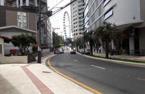Pioneiros Apartamento | Ótimo Apto. 180 metros do Mar