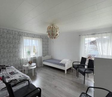 Odeshog Cama Y Desayuno | Ödeshög Modernt och stilfullt B&B