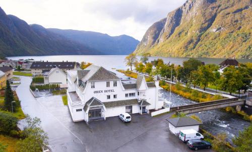 Hoyanger Hotel | Øren Hotel