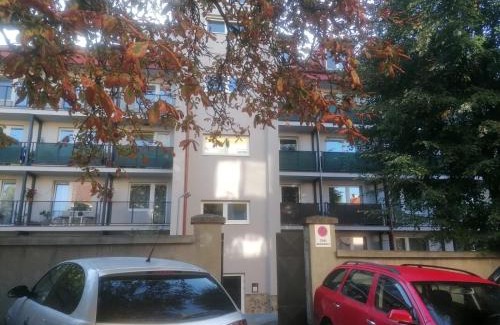 Roznava Apartamento | Útulný bytík na prízemí