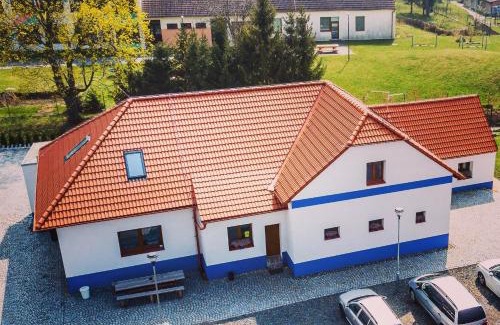Louka Casa | Čechův dvůr