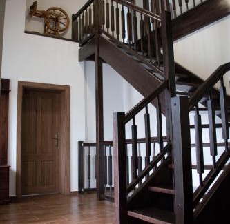 Louka Casa | Čechův dvůr