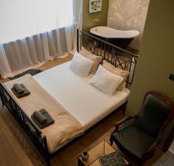 Grbavica Apartamento | Čista desetka! - sa garažnim mestom