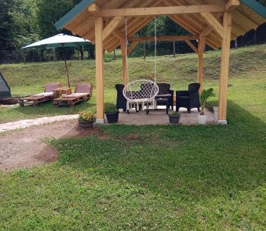 Sumadija Casa | Čivova brvnara