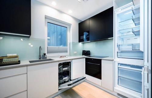 Lodz Apartamento | Łódź Prestige Suites - 64m2, Parking, Office Room by Rentujemy