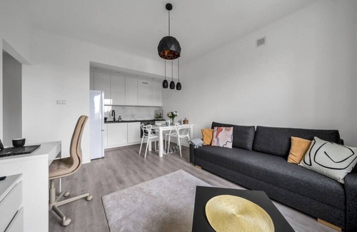 Muranow Apartamento | Śródmieście Apartment - 8th Floor, Workspace, Tram - by Rentujemy