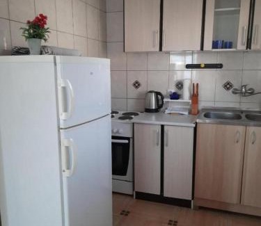 Zeljeznica Apartamento | Šušanj Ilino APARTMAN