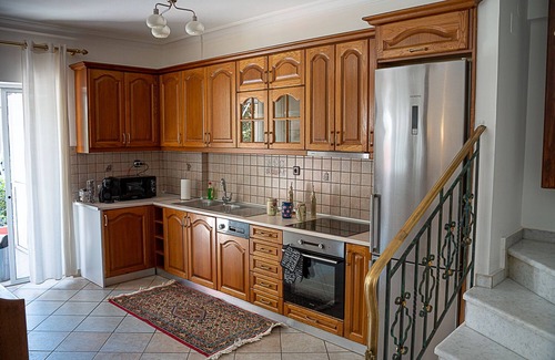 Ioannina Town Centre Casa | Ανακαινισμένη vintage μεζονέτα δίπλα στη λίμνη, κοντά στα δημοφιλή αξιοθέατα!
