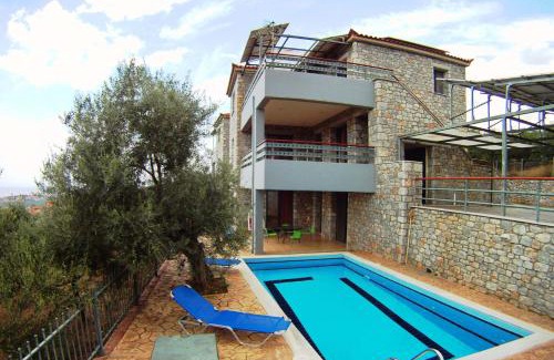 Lefktron Villa | Βίλα Ηρώ