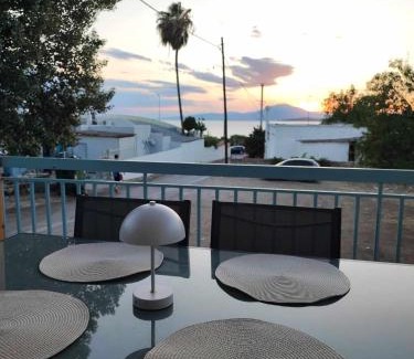 Salamis Casa | ΠΑΝΩ ΣΤΟ ΚΥΜΑ