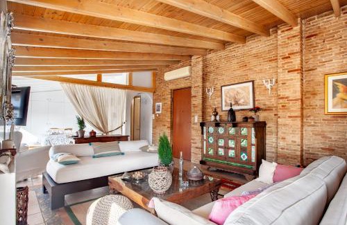 Amarousion Apartamento | Σοφίτα Μοναδικής Αύρας με Θέα & BBQ