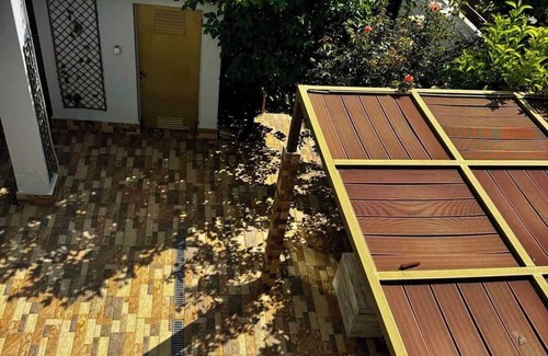 Aigaleo Casa | Φωτεινό μίνιμαλ διαμέρισμα 3′ απ’ το Μετρό, Διαθέτει ήσυχη αυλή