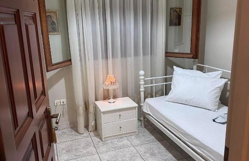 Dafni-Ymittos Apartamento | Ωραίο διαμέρισμα κοντά στο μετρό