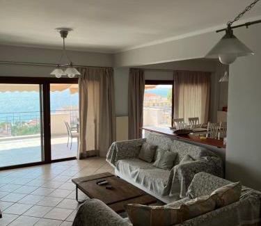 Menidion Casa | Όμορφο διαμέρισμα με εκπληκτική θέα