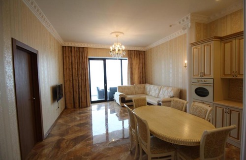 Bytkha Apartamento | Актер Гэлакси