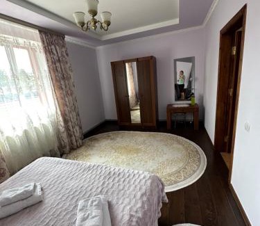 Yaremche Apartamento | Апартаменти в Берізці!