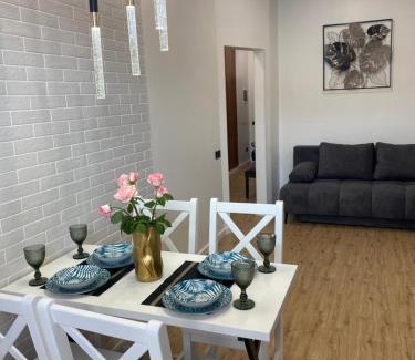 Rivne Apartamento | Апартаменти на Чорновола,поруч Щасливе