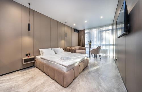 Pechers'kyi District Apartamento | Апартаменти-студіо "Premium Lux Apartments French Quarter 2" з гідромасажною ванною чи з душем