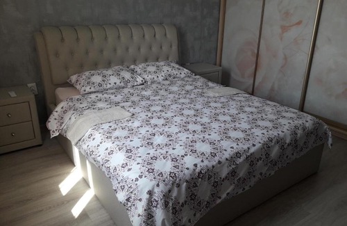Dniprovs'kyi District Apartamento | Апартаменты возле выставочного центра метро Левобережная