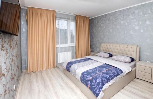 Dniprovs'kyi District Apartamento | Апартаменты возле выставочного центра метро Левобережная