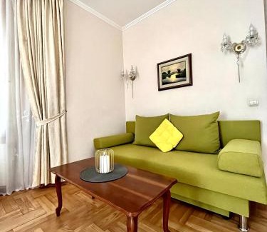 Verkhnie Misto Apartamento | Апартаменты в самом центре столицы.