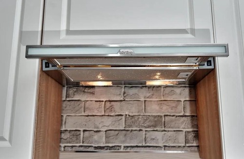 Omsk Apartamento | Апартаменты Чей чемодан-1к