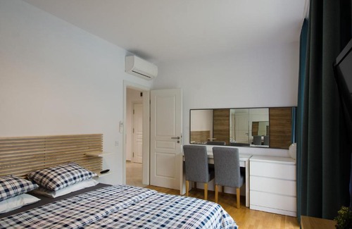 Saints Constantine and Helena Apartamento | Апартамент Молинезия