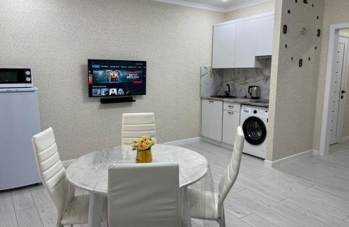 Kokshetau Apartamento | АУЕЗОВА 189б ЖК Салтанат Центр Евродвушка с 2 х спальной кроватью и двумя диванами