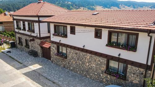 Razlog Casa | БЕЛИТЕ КЪЩИ
