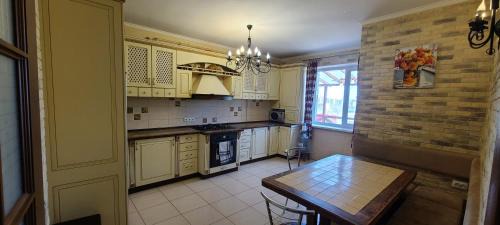 Uman Apartamento | Будинок з Терасою Біля Фонтанів