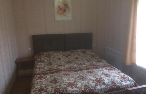 Lviv Oblast Apartamento | Будиночок в Східнці-Новий Кропивник