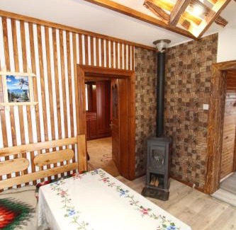 Yaremche Casa | Будиночок для щастя