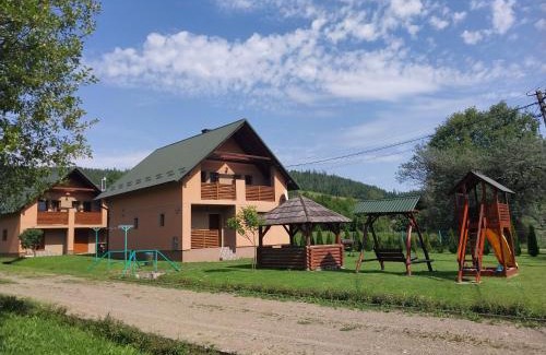 Chernovtsy Casa | Верховинська Хата