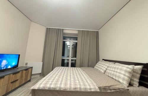 Lutsk Apartamento | Видова однокімнатна квартира в жк ЯРОВИЦЯ