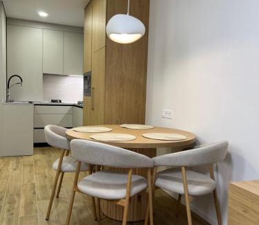 Cherkasy Apartamento | Видові апартаменти з видом на Дніпро та басейн